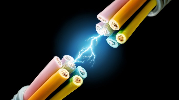 Electricity Arcing Between Cables