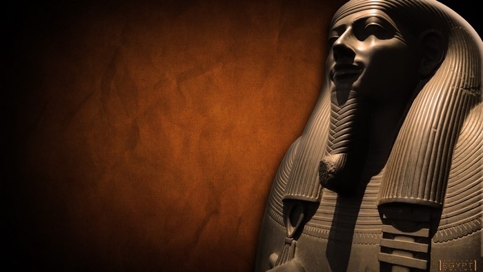 Ancient Egyptian Pharaoh Statue