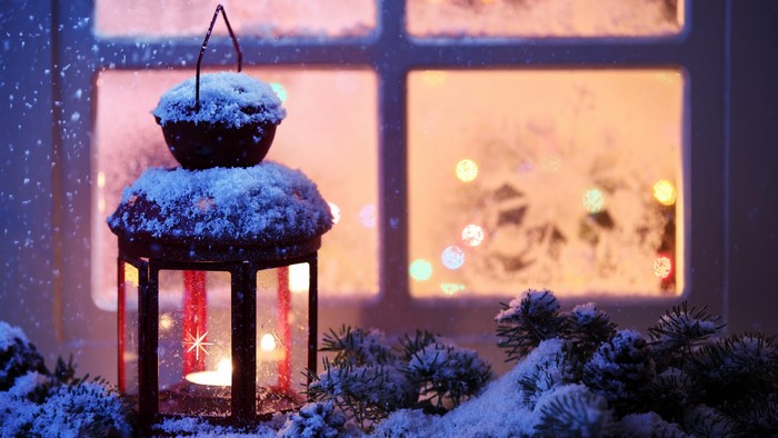 4K New Year lantern with snow and Christmas lights