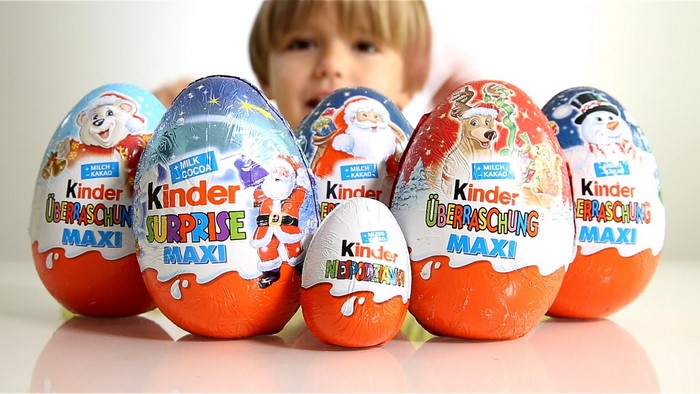 Kinder Surprise Maxi eggs with Christmas theme