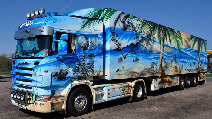 Scania truck with skeleton and beach airbrush art