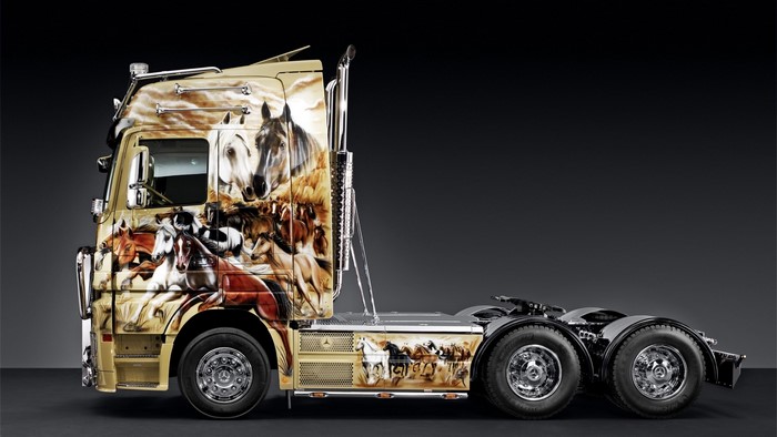 Mercedes Benz Actros 2660 LS truck with horse airbrush art