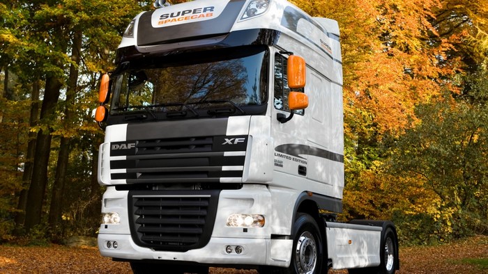 DAF XF Super Space Cab Truck