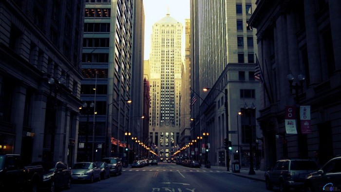 Chicago City Street with Tall Buildings