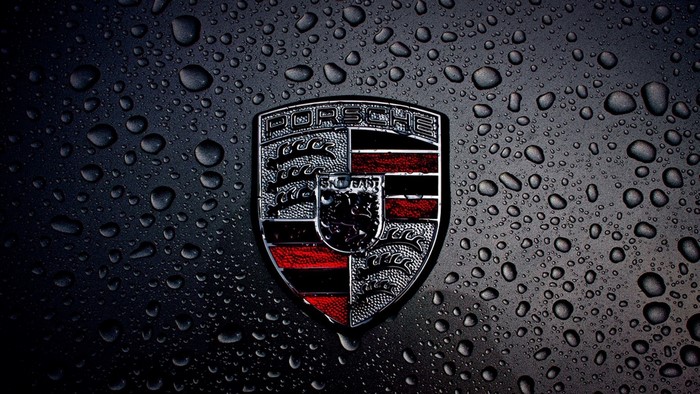 Porsche Logo with Water Droplets