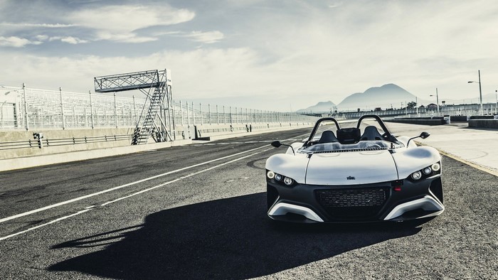 2014 Vuhl 05 sports car on a race track