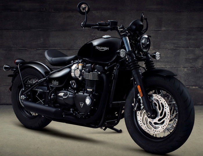 4K Triumph Bonneville Bobber 2018