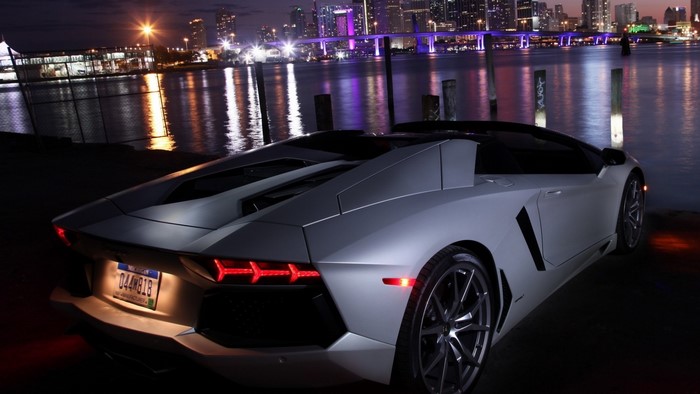 White Lamborghini Aventador LP700-4 Roadster at Night