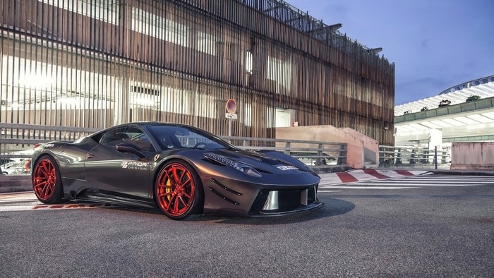 Prior Design Ferrari 458 Italia in City