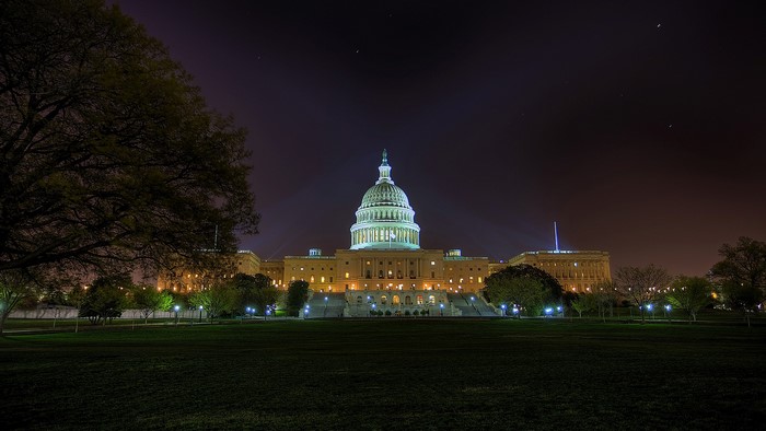 US Capitol Building at Night