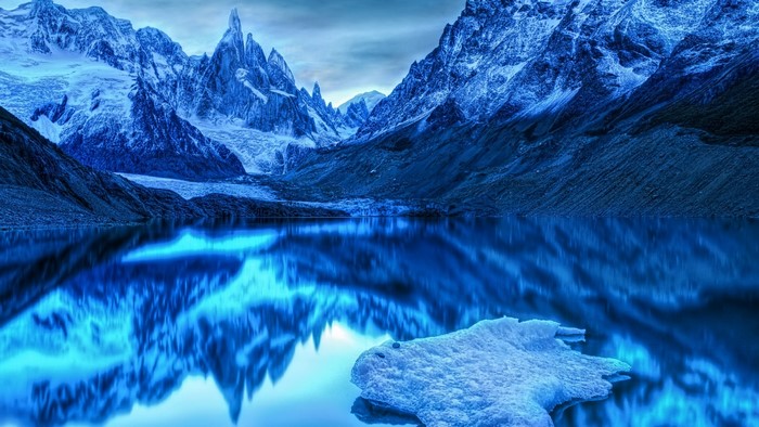 Blue Mountains and Lake Reflection