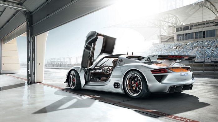 Porsche 918 Spyder on a race track
