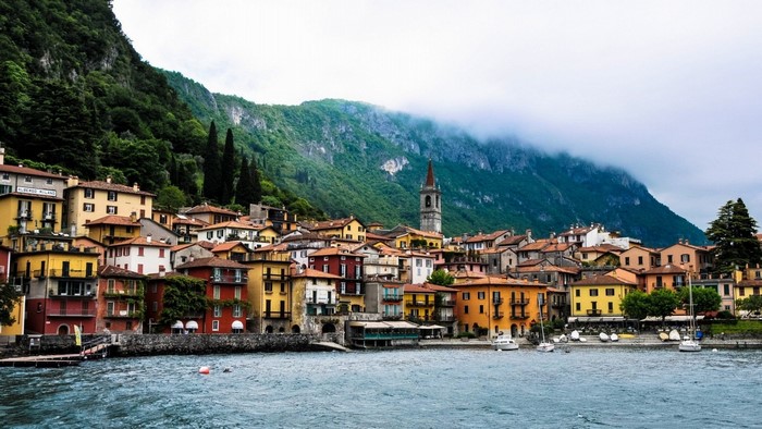 Colorful buildings on Como Lake, Italy