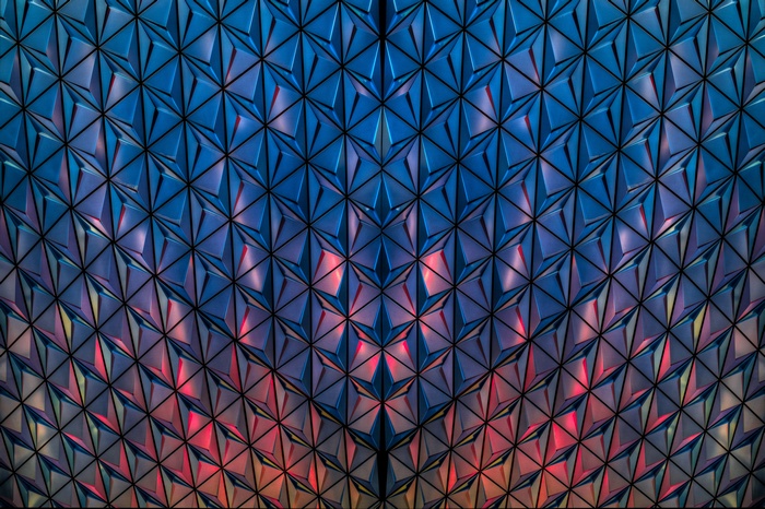 Geometric Pattern with Blue and Red Lighting 4K