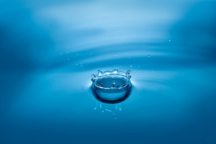 4K water splash droplet
