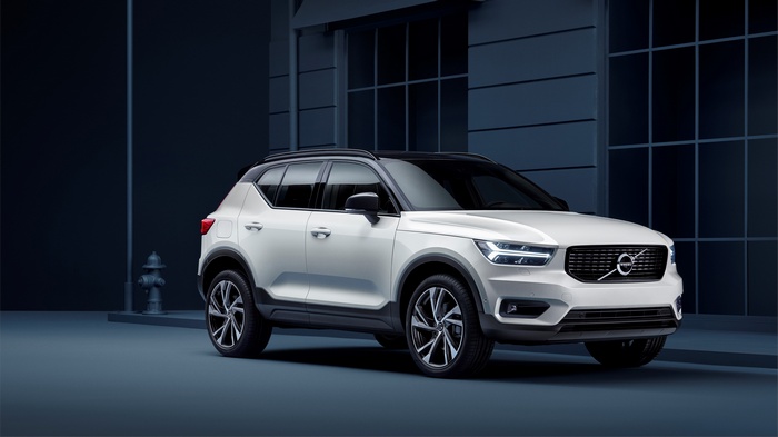 4K Volvo XC40