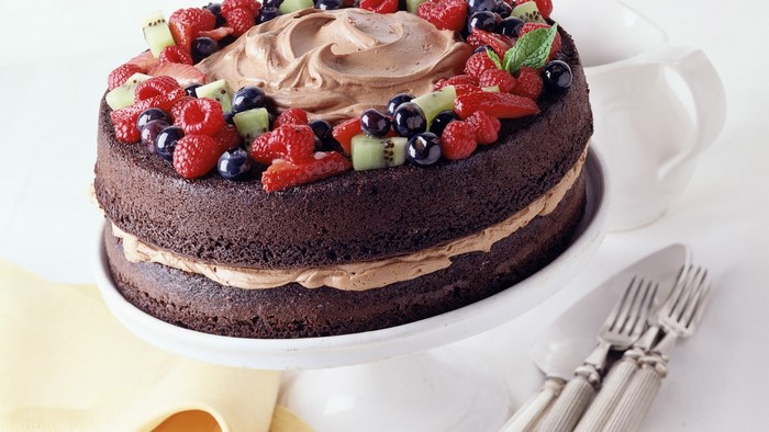 Chocolate Berry Cake with Chocolate Frosting