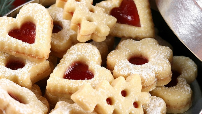 Heart Shaped Jam Filled Cookies