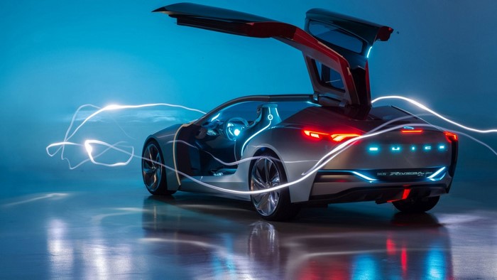 Buick Riviera Concept car with butterfly doors