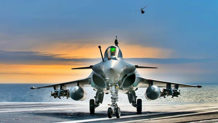 Dassault Rafale fighter jet on aircraft carrier