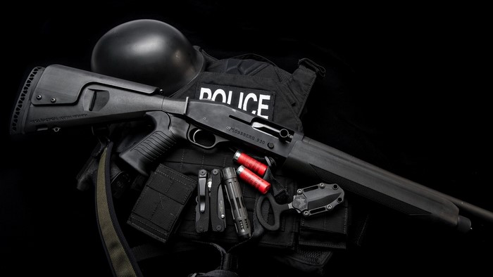 Mossberg 930 Police Shotgun with Tactical Gear