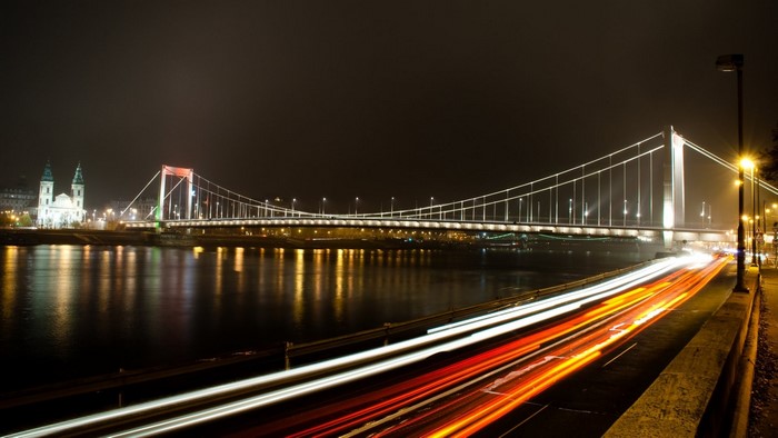 Elisabeth Bridge at night with light trails
