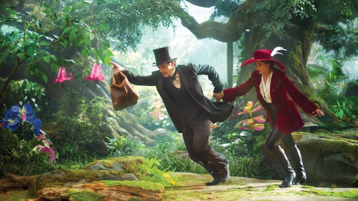Oz the Great and Powerful: James Franco and Mila Kunis