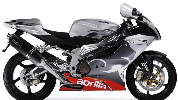 Aprilia RSV 1000 R motorcycle