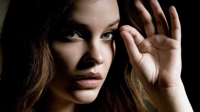 Barbara Palvin close-up