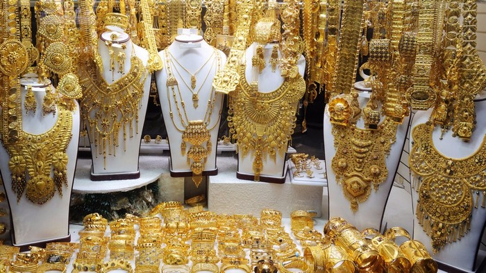 Gold Jewelry Display in Dubai