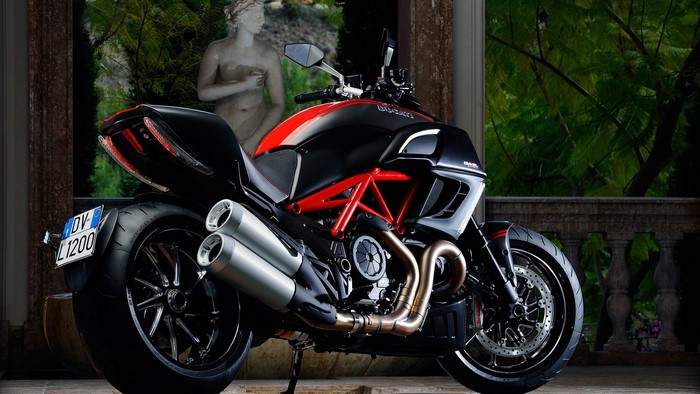 Ducati Diavel 1200 motorcycle