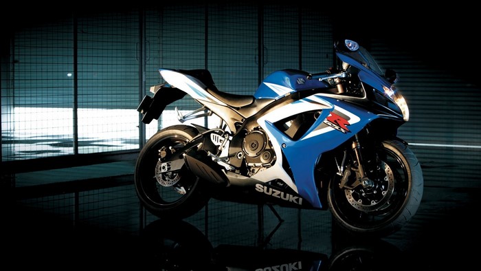 Blue Suzuki GSX-R750 Motorcycle