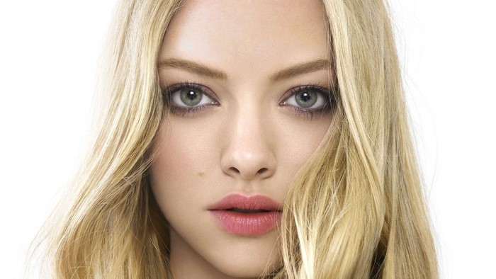 Amanda Seyfried Portrait