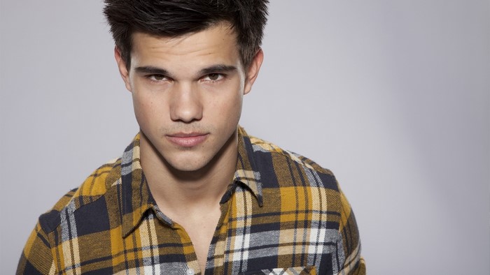 Taylor Lautner in Plaid Shirt