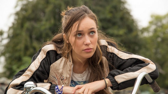 Alycia Debnam Carey as Alicia Clark