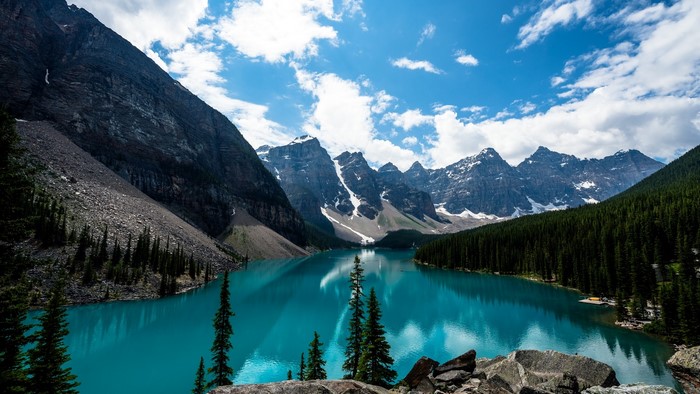 Moraine Lake in Banff National Park, Canada