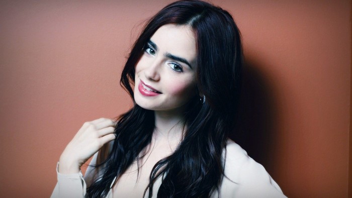 Lily Collins Hollywood Actress
