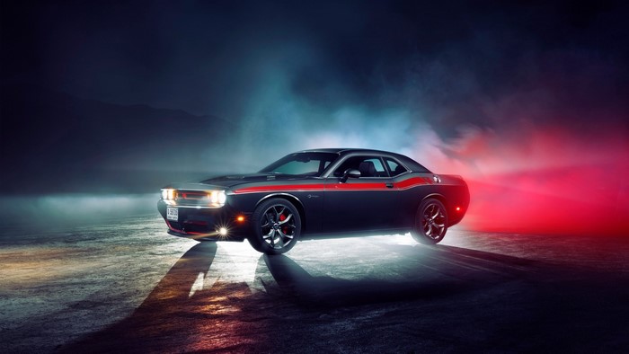 Dodge Challenger RT with red stripe