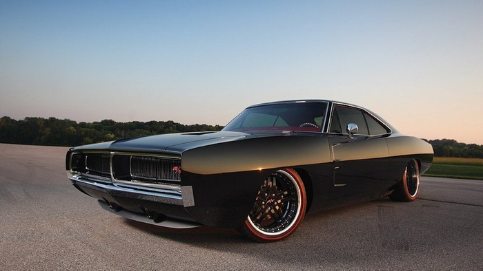 Black Dodge Charger R/T with custom wheels