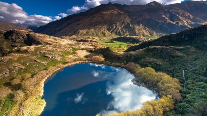 New Zealand Nature Landscape with Lake and Mountains
