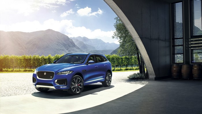 Blue Jaguar F-Pace 2016 SUV