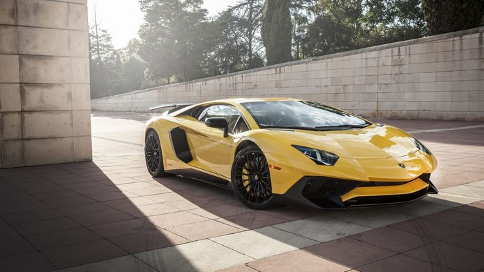 Yellow Lamborghini Aventador LP 700-4