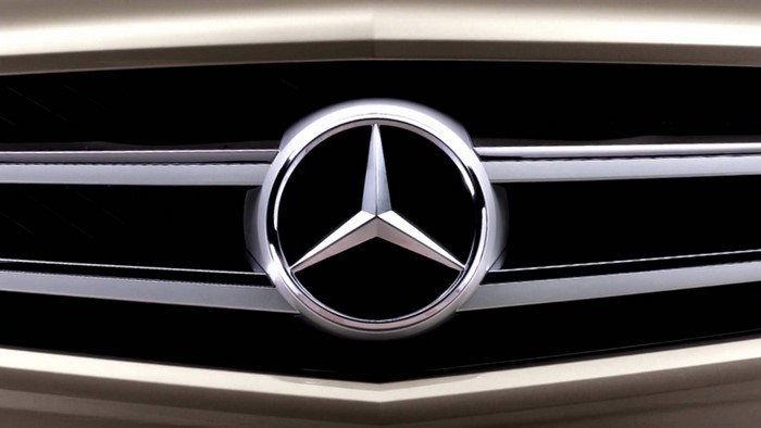 Mercedes-Benz logo on car grille