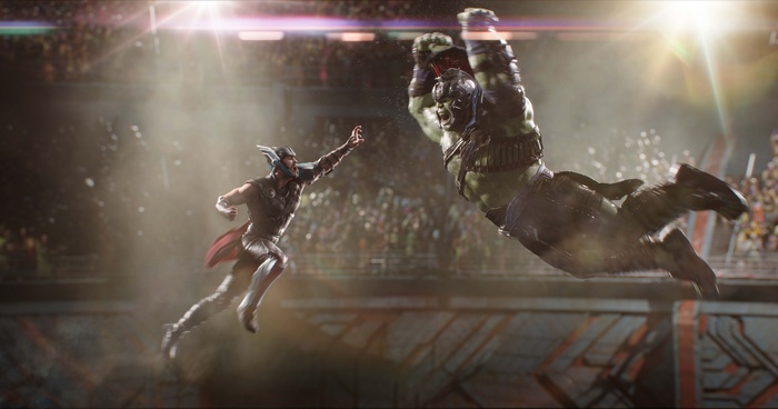Hulk and Thor from Thor Ragnarok 4K