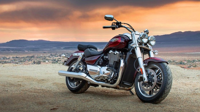 Triumph Thunderbird motorcycle in a desert landscape