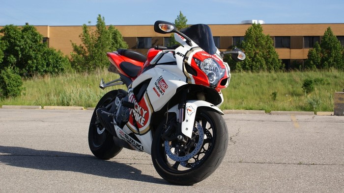 Suzuki GSXR 750 Lucky Strike motorcycle