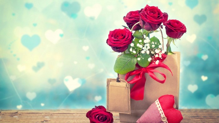 Red Roses in a Gift Bag with Hearts