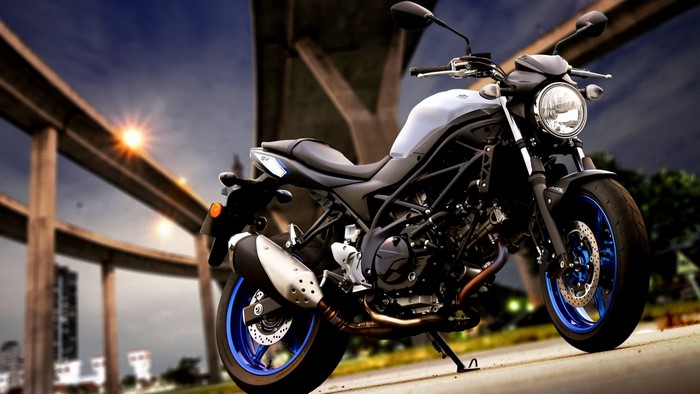 Suzuki SV 650 motorcycle