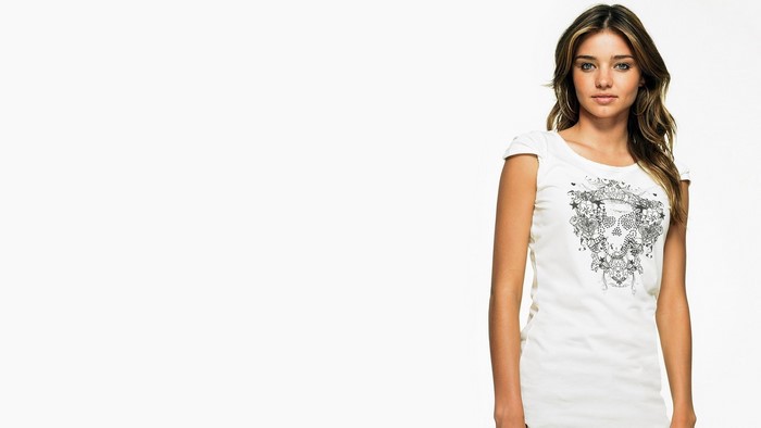 Miranda Kerr in white t-shirt