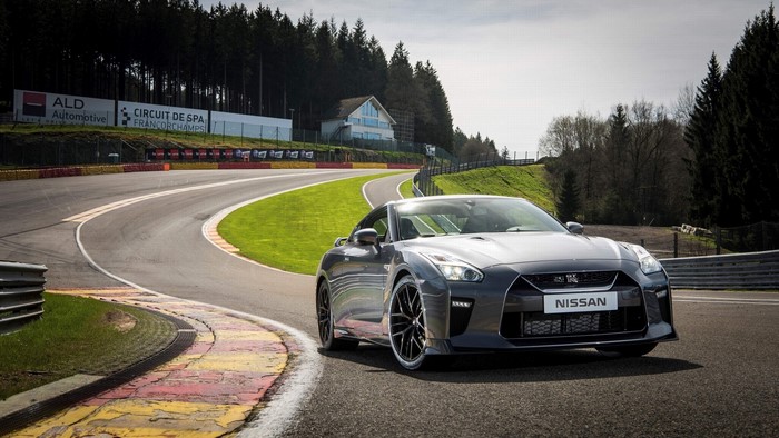 Nissan GTR Nismo on Spa-Francorchamps Circuit